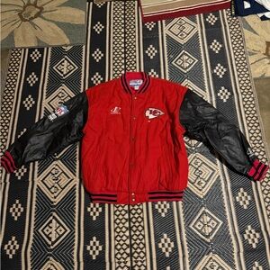 NFL Kansas City Chiefs rare vintage proline, authentic jacket size L super nice